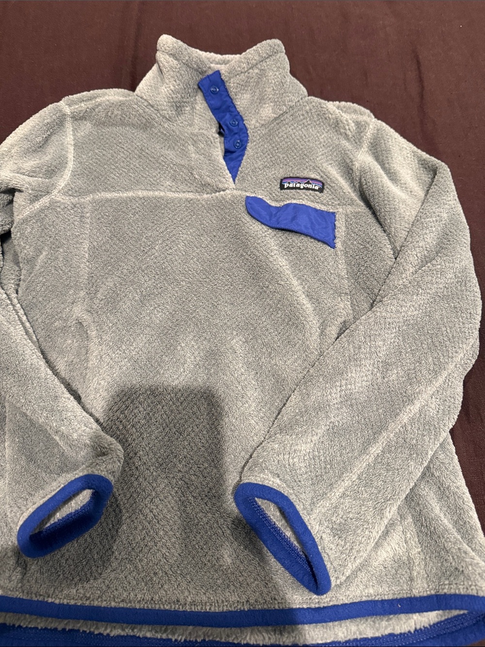 Patagonia women’s xxs Gray Fleece Zip-Up with Blue Trim